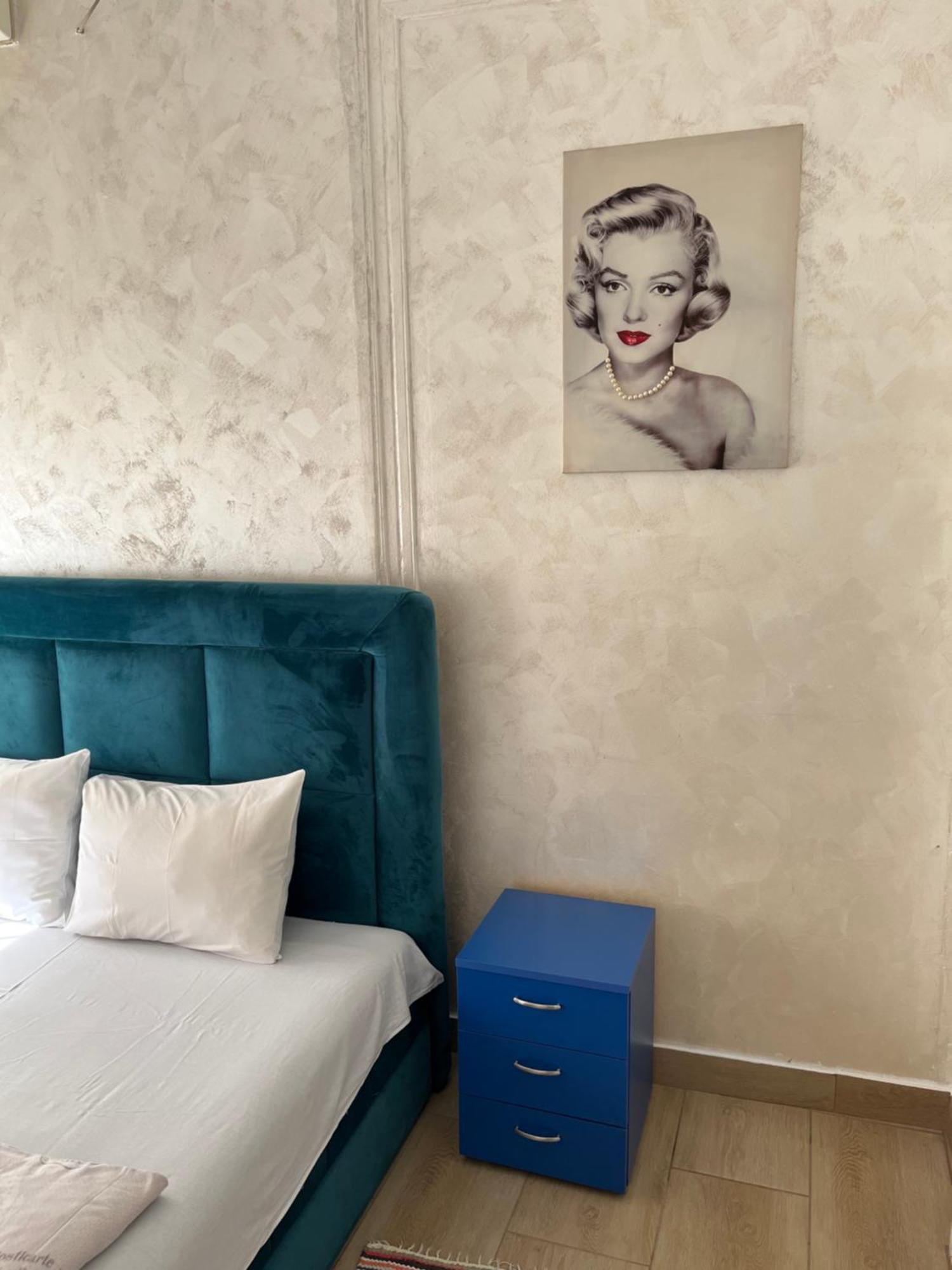 נובי סאד Sobe Sa Sopstvenim Kupatilom Private Rooms Bathroom In Center מראה חיצוני תמונה