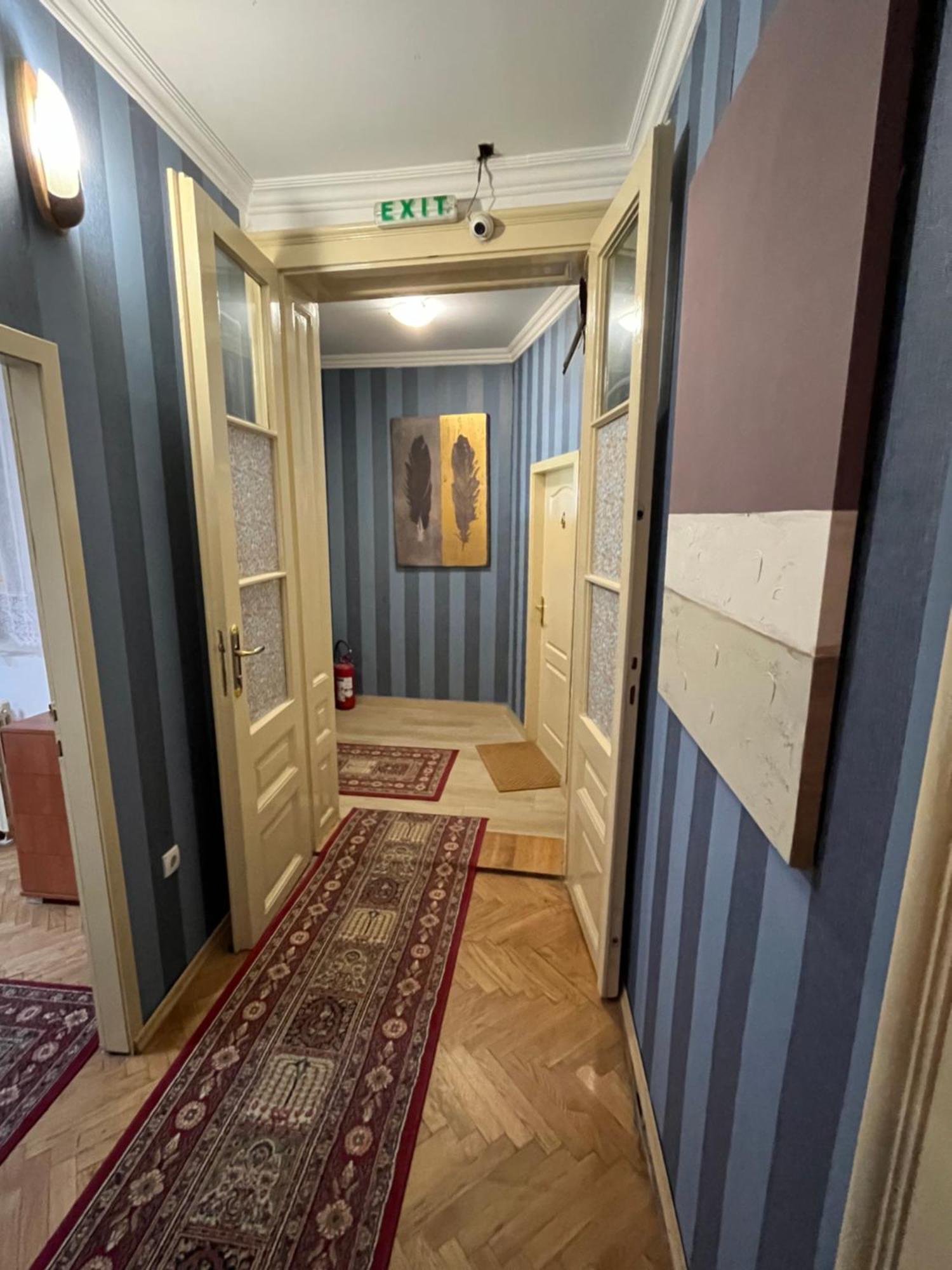 נובי סאד Sobe Sa Sopstvenim Kupatilom Private Rooms Bathroom In Center מראה חיצוני תמונה