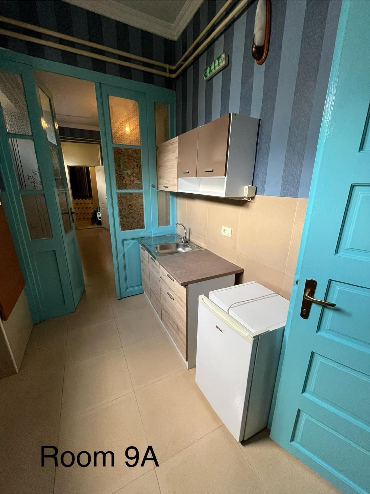 נובי סאד Sobe Sa Sopstvenim Kupatilom Private Rooms Bathroom In Center מראה חיצוני תמונה